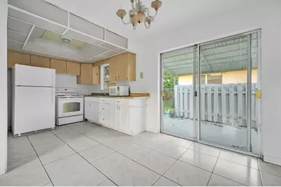 2241  Monroe St, Unit #7, Hollywood, FL 33020 - Photo 11