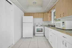 2241 Monroe St, Hollywood, FL 33020 - Photo 5