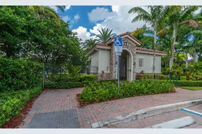13023  Riverwalk S Cir, Unit #13023, Plantation, FL 33325 - Photo 43