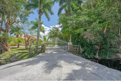 14630  Luray Rd, Southwest Ranches, FL 33330 - Photo 45