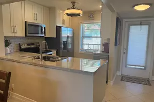 32 Abbey Ln, Delray Beach, FL 33446 - Photo 5