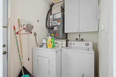 8410 NW 59 Pl, Tamarac, FL 33321 - Photo 11