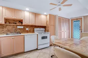 2951 S Palm Aire Dr, Pompano Beach, FL 33069 - Photo 11