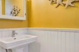 1962 NE 7th St, Deerfield Beach, FL 33441 - Photo 15