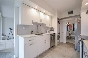 7100 Radice Ct, Lauderhill, FL 33319 - Photo 11