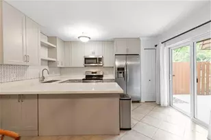 2061 SW 90th Ave, Davie, FL 33324 - Photo 17