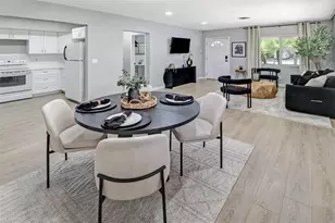 131 NE 55th St, Oakland Park, FL 33334 - Photo 5