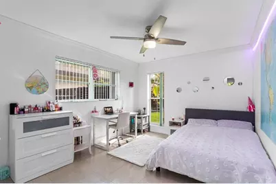 19885 NE 22nd Ave, Miami, FL 33180 - Photo 51