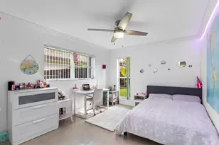 19885 NE 22nd Ave, Miami, FL 33180 - Photo 51