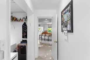 19885 NE 22nd Ave, Miami, FL 33180 - Photo 37