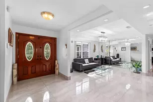 19885 NE 22nd Ave, Miami, FL 33180 - Photo 43