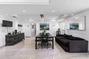 19885 NE 22nd Ave, Miami, FL 33180 - Photo 17