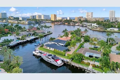 2593 SE 9 Street, Pompano Beach, FL 33062 - Photo 1