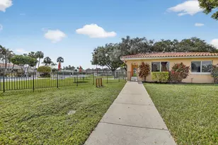 4305 NW 49th Dr, Tamarac, FL 33319 - Photo 39