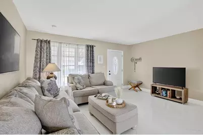 4305 NW 49th Dr, Tamarac, FL 33319 - Photo 5