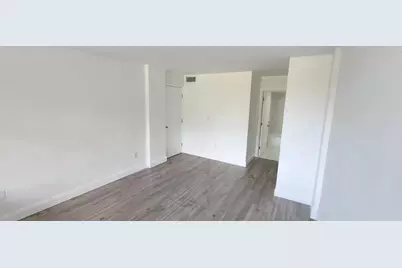 2175 NE 170th St, Unit #208, North Miami Beach, FL 33162 - Photo 7