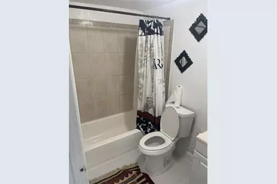 408 SW 68th Ave, Pembroke Pines, FL 33023 - Photo 5