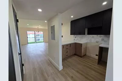 3001 E Sunrise Lakes Dr, Unit #303, Sunrise, FL 33322 - Photo 13