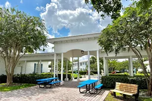 2271 NE 68th St, Fort Lauderdale, FL 33308 - Photo 27