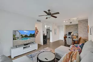 4200 Hillcrest Dr, Hollywood, FL 33021 - Photo 3