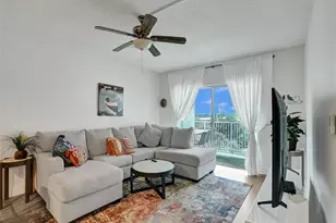 4200 Hillcrest Dr, Hollywood, FL 33021 - Photo 7