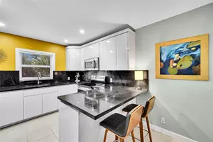 1581 NE 34th Ct, Oakland Park, FL 33334 - Photo 25