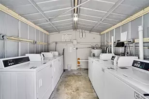 1581 NE 34th Ct, Oakland Park, FL 33334 - Photo 47