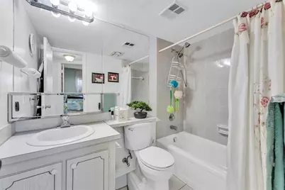 8950  Sunrise Lakes Blvd, Unit #210, Sunrise, FL 33322 - Photo 13