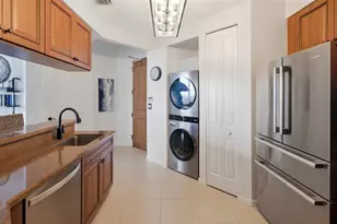 347 N New River Dr E, Fort Lauderdale, FL 33301 - Photo 13