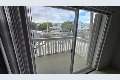 15221 NE 6th Ave, Unit #A204, Miami, FL 33162 - Photo 7