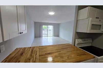 15221 NE 6th Ave, Unit #A204, Miami, FL 33162 - Photo 3