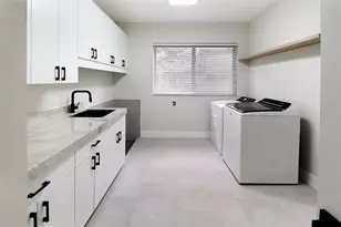 10303 SW 26th St, Davie, FL 33324 - Photo 31