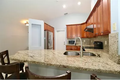 1466  Mira Vista Cir, Weston, FL 33327 - Photo 5