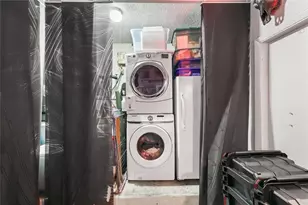 8610 NW 46th St, Lauderhill, FL 33351 - Photo 31