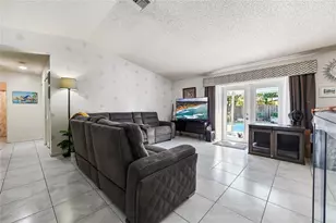 8610 NW 46th St, Lauderhill, FL 33351 - Photo 21