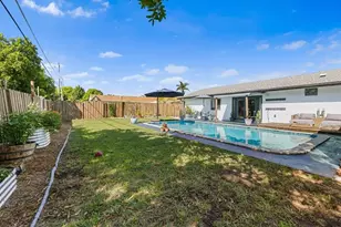 8610 NW 46th St, Lauderhill, FL 33351 - Photo 47