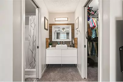 8610 NW 46th St, Lauderhill, FL 33351 - Photo 15