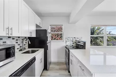 1100 NE 9th Ave, Unit #302, Fort Lauderdale, FL 33304 - Photo 7