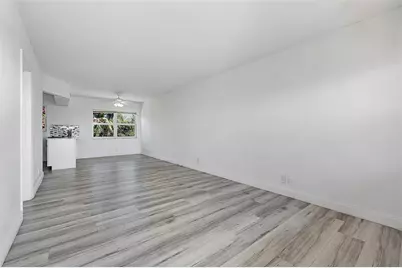 1100 NE 9th Ave, Unit #302, Fort Lauderdale, FL 33304 - Photo 3