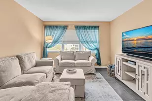 2555 NE 11th St, Fort Lauderdale, FL 33304 - Photo 15