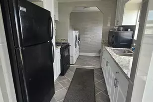 21511 NW 3rd St, Pembroke Pines, FL 33029 - Photo 3