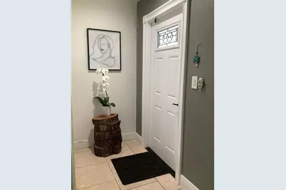 8260 NW 11th Ct, Pembroke Pines, FL 33024 - Photo 3