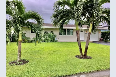 8260 NW 11th Ct, Pembroke Pines, FL 33024 - Photo 1