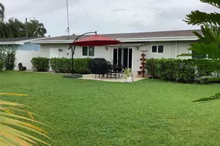 8260 NW 11th Ct, Pembroke Pines, FL 33024 - Photo 17