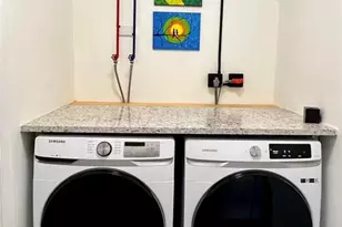 8260 NW 11th Ct, Pembroke Pines, FL 33024 - Photo 15