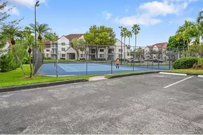 2711  Ocean Club Blvd, Unit #204, Hollywood, FL 33019 - Photo 29