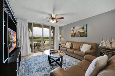 2711  Ocean Club Blvd, Unit #204, Hollywood, FL 33019 - Photo 3