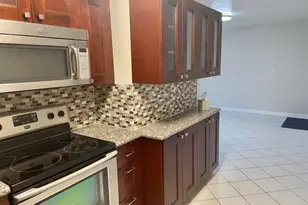 140 NE 19th Ct, Wilton Manors, FL 33305 - Photo 3