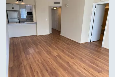 10038  Twin Lakes Dr, Coral Springs, FL 33071 - Photo 5