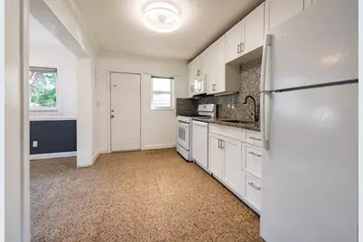 5448 NE 3rd Ter, Oakland Park, FL 33334 - Photo 9